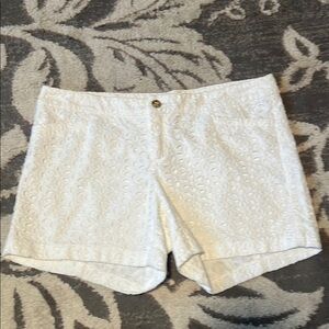 Lily Pulitzer white shorts lined. Size 6. Like new. Dressy or casual.